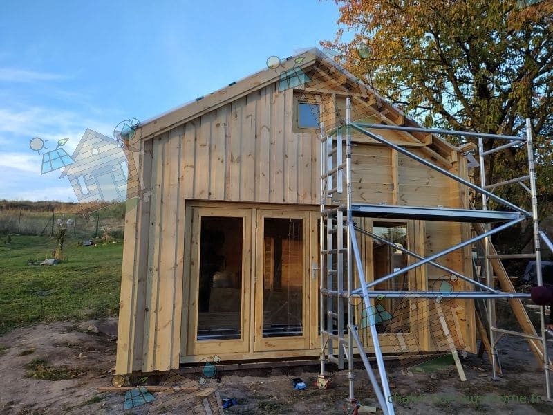 petit chalet en bois autonome