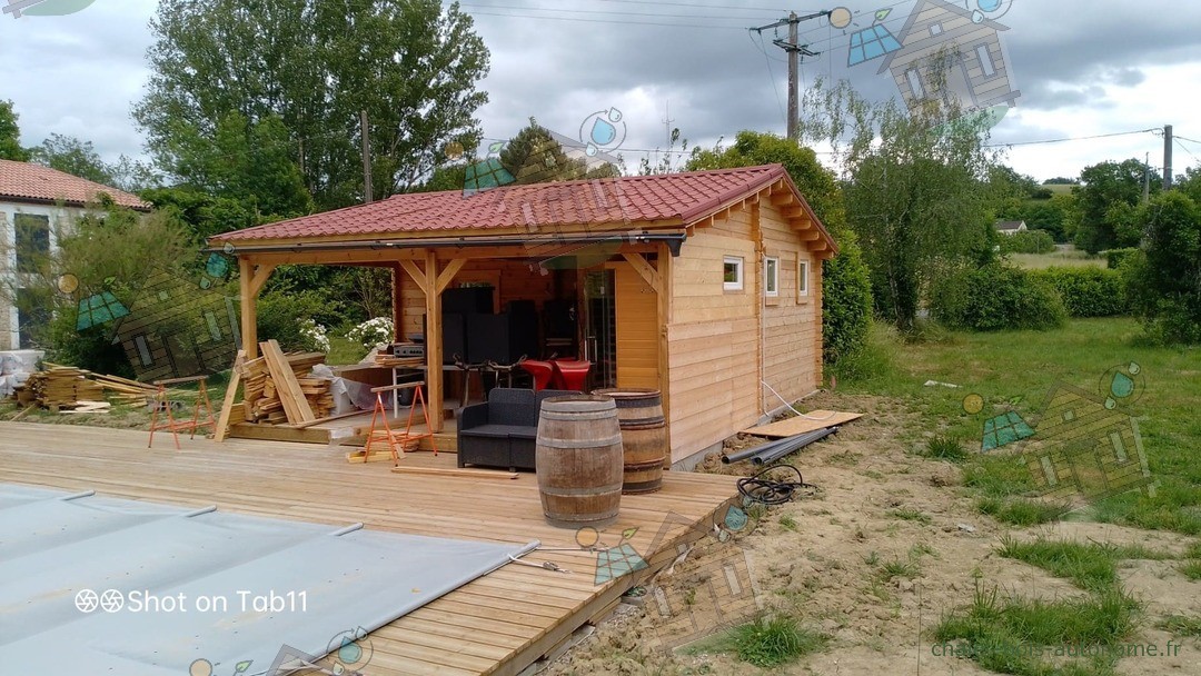 petit chalet en bois autonome